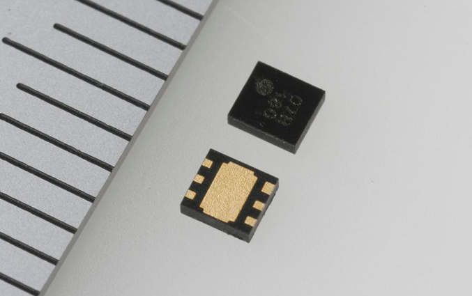 Use the world's smallest class small package for automotive (AEC-Q100 compliant) 18V operation driver Tr built-in 500mA synchronous rectification step-down DC/DC converter
